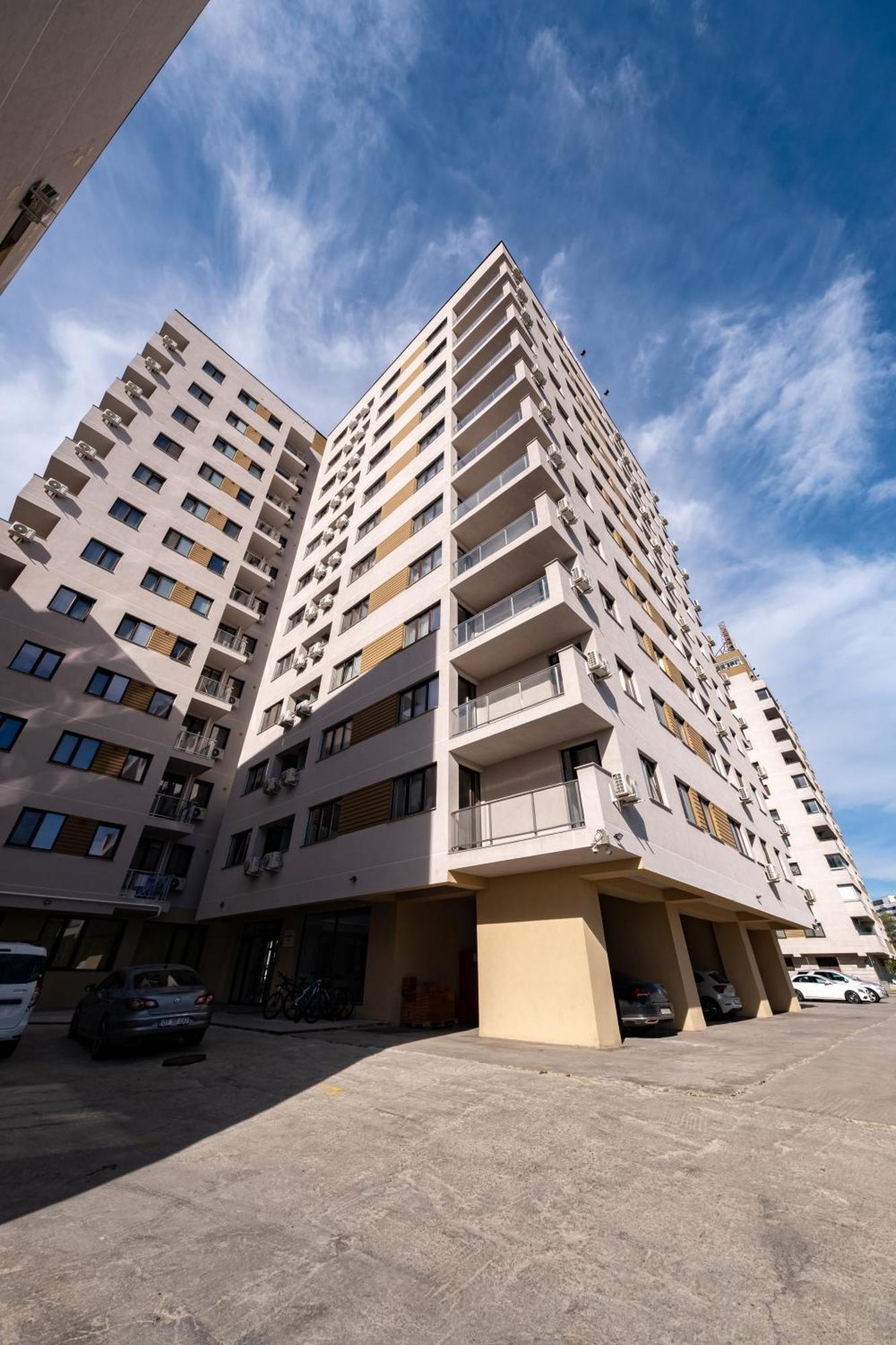The Golden Studio - With Free Gym Bucharest Exterior photo